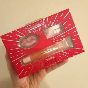 🆕️ manna kadar • lip care gift set